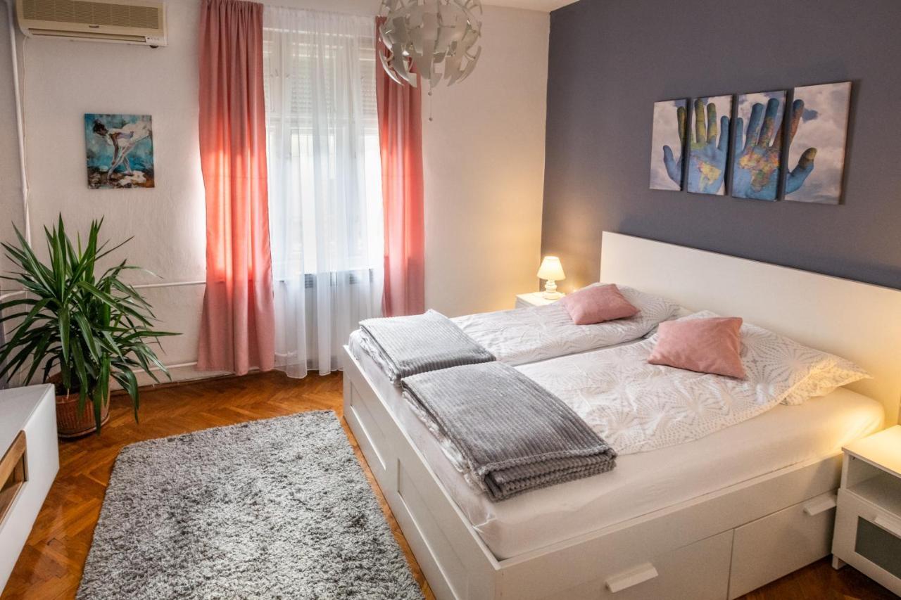 Neimar Apartment With Great Wi-Fi And Free Parking Beograd Eksteriør billede
