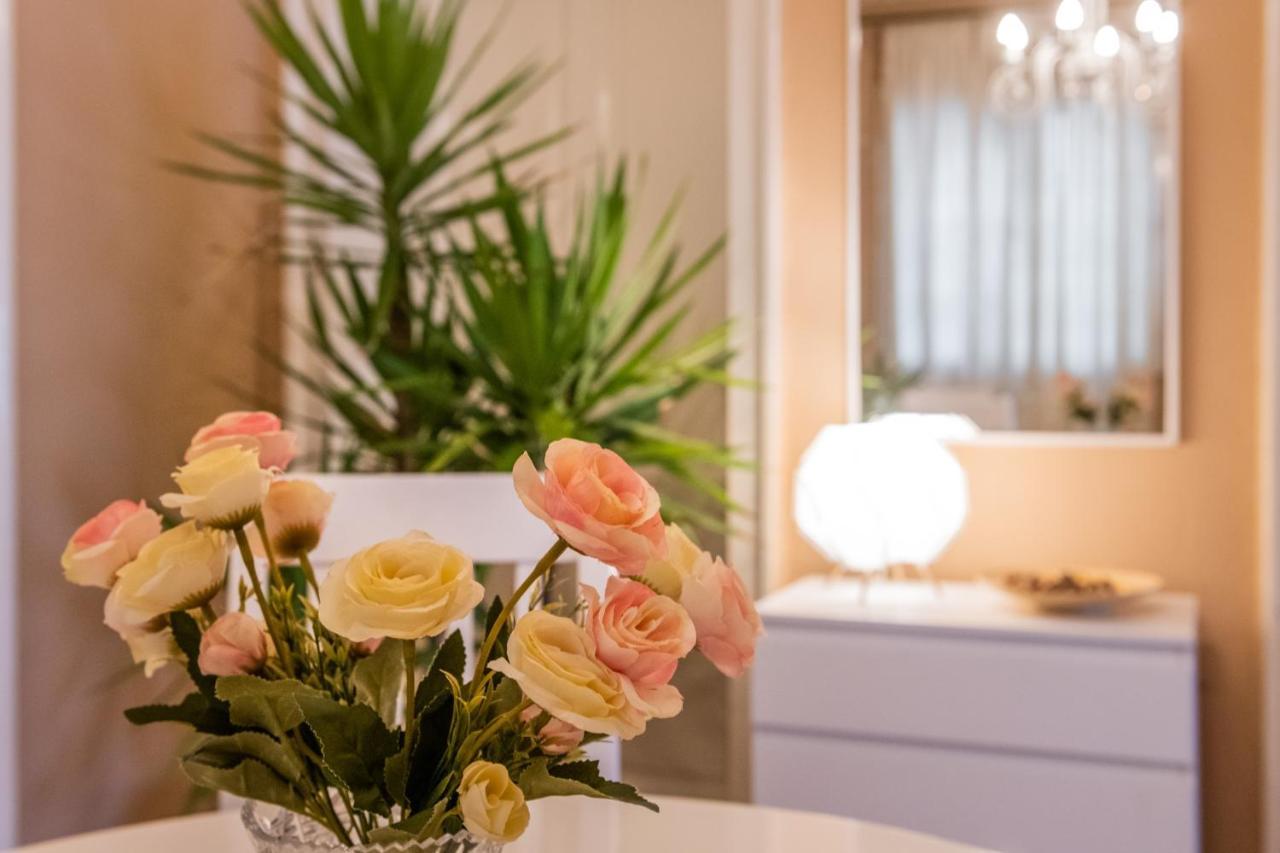 Neimar Apartment With Great Wi-Fi And Free Parking Beograd Eksteriør billede